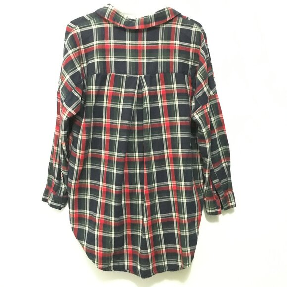 100% Cotton Plaid Button Down Twist Hem Droptail Shirt - Picture 4 of 15